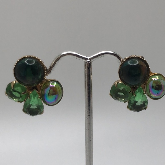 VTG Clip On Dimensional Green Art Glass Earrings - Picture 4 of 7